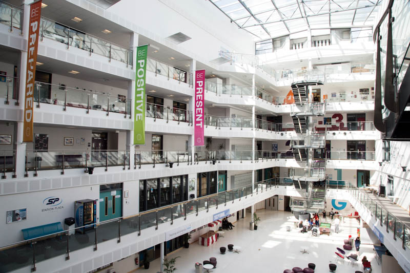 Innenansicht_England_College
