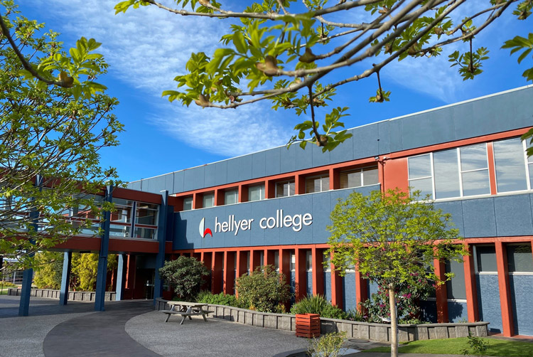 Tasmanien_Hellyer_College
